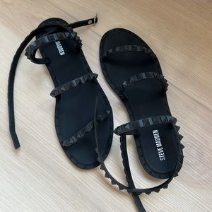 Steve Madden Travel J studded black flat sandal